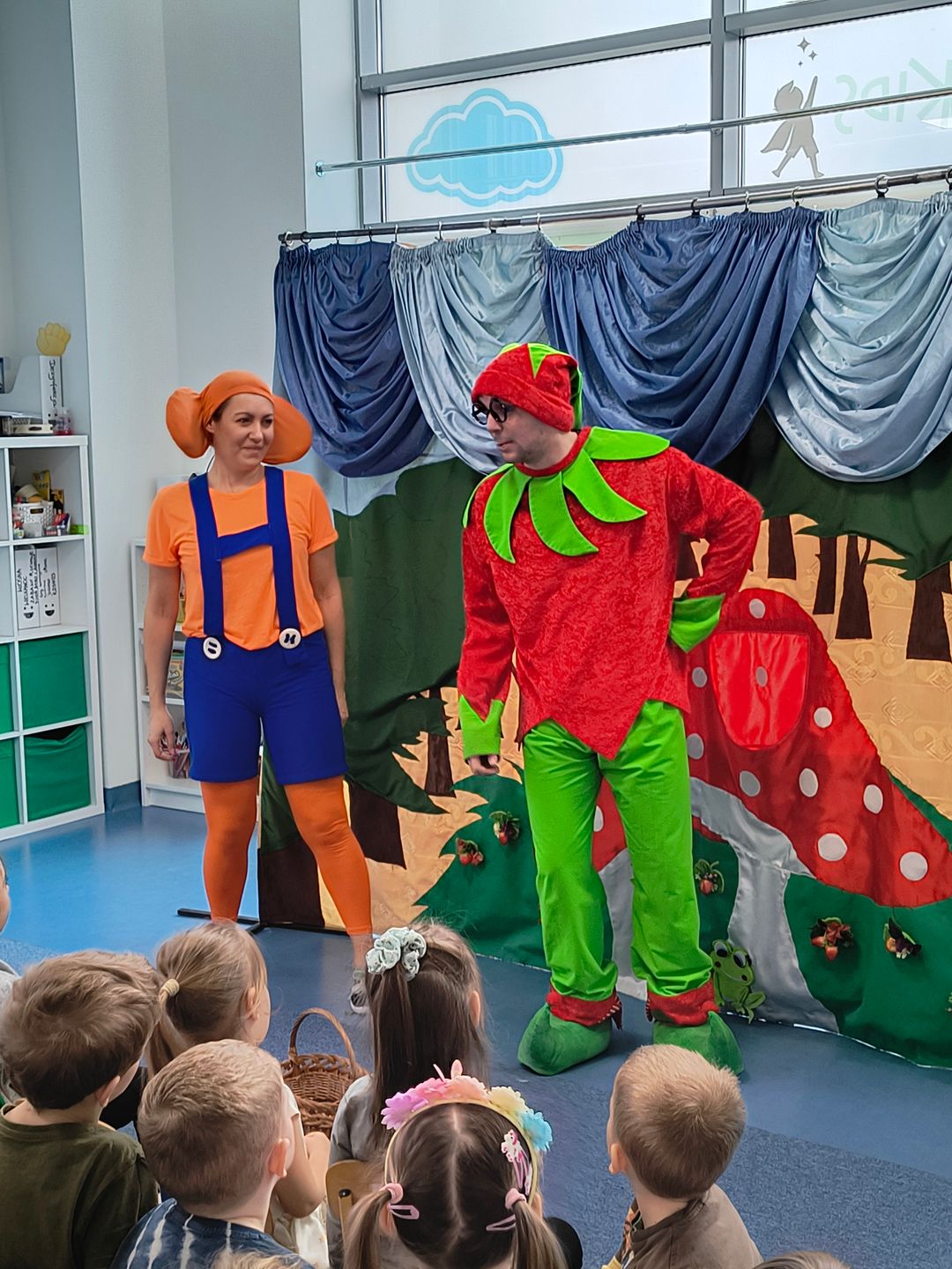 Teatrzyk ,,O Plastusiu co się zgubił w borze” 🧙‍♂️